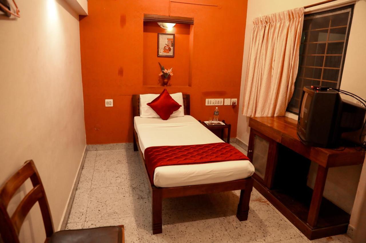Ram Guest House Pondicherry Exterior photo